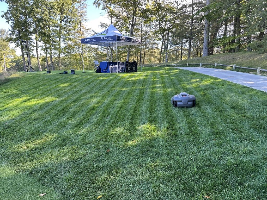 robot mower demonstration