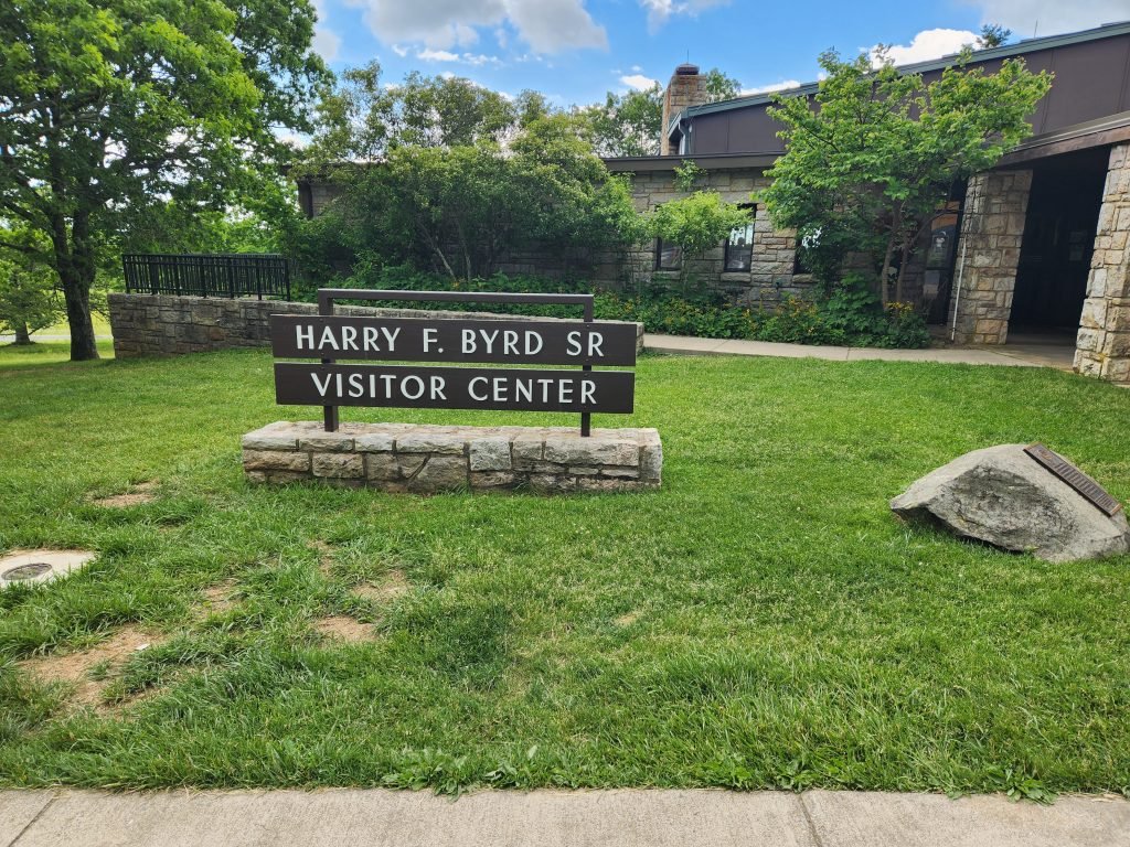 byrd visitor center at shenandoah
